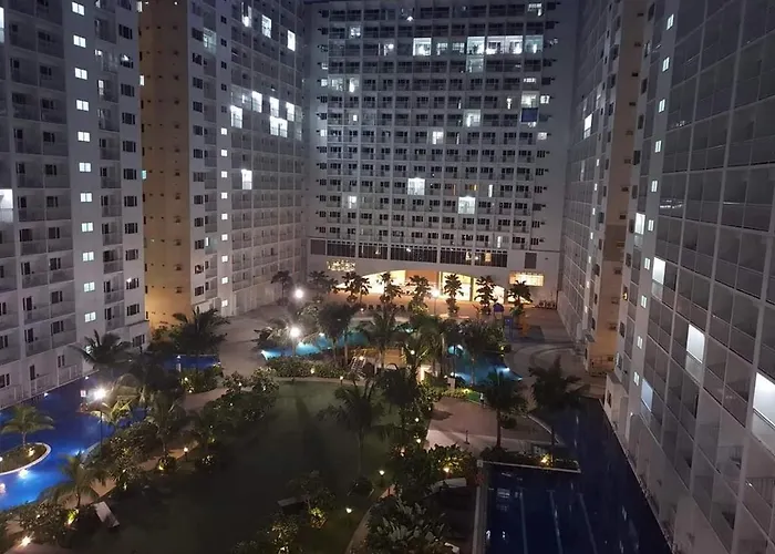 Shore D6, Shortwalk Mall Of Near Airport * Manila