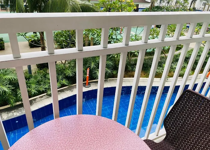 Shore D6, Shortwalk Mall Of Near Airport * Manila