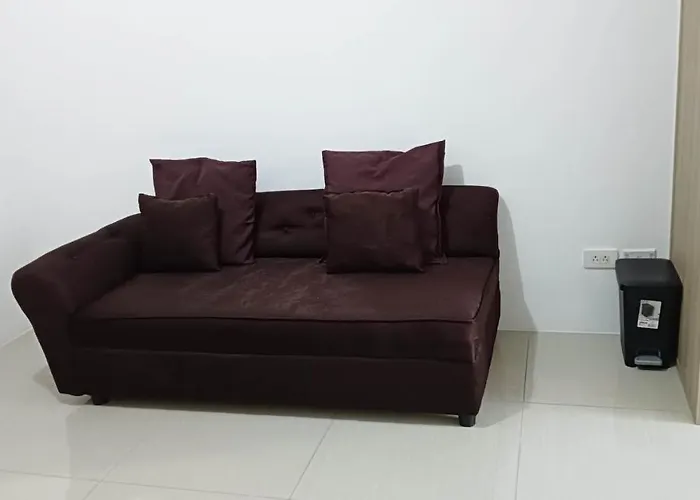 Shore D6, Shortwalk Mall Of Near Airport *